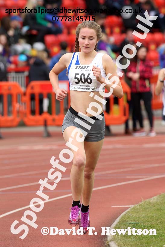 Womens under-17s 1500 metres, North Eastern Track and Field Champs, Gateshead Stadium. Photo: David T. Hewitson/Sports for All Pics